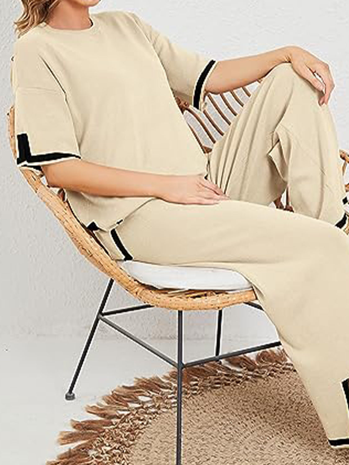 Courtney Set