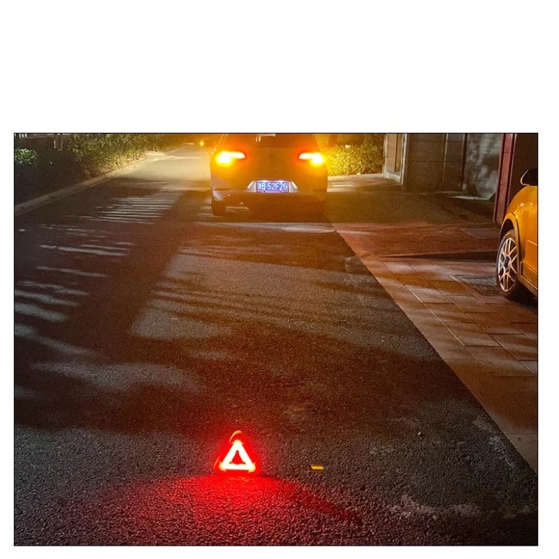 2-in-1 Solar Emergency Triangle Warning Light