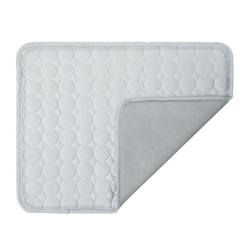 Breathable Pet Cooling Mat Oxford Fabric No-Water Design