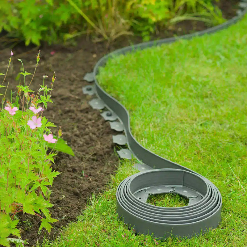 Garden Edging Roll 10m with 30 Pegs Durable PE Plastic Easy Cut-to-Size Neat Lawn Borders